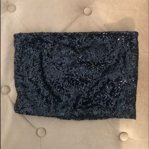 Dark blue sparkly tubetop.